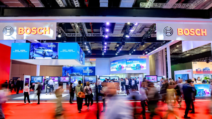 聯(lián)合電子亮相2025上海車(chē)展 以智能控制系統(tǒng)集成為核心，發(fā)布全新方案，助力智電新時(shí)代